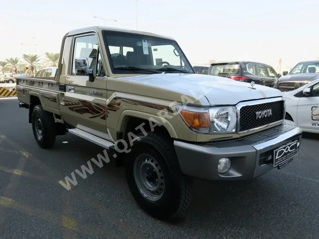 Toyota  Land Cruiser  LX  2023  Manual  0 Km  6 Cylinder  Four Wheel Drive (4WD)  Pick Up  Beige  With Warranty