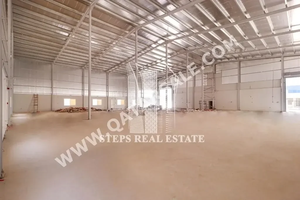 Warehouses & Stores - Al Wakrah  - Barkit Al Awamer  -Area Size: 1400 Square Meter