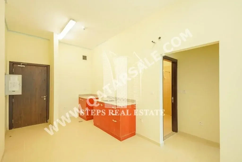 Labour Camp Al Rayyan  Abu Nakhlah  5 Bedrooms