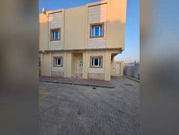 Family Residential, Not Furnished, Al Daayen, Al Sakhama, 6 Bedrooms