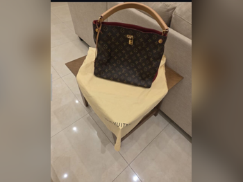 حقائب يد صغيرة، لويس فيتون، جلد طبيعي، نسائية