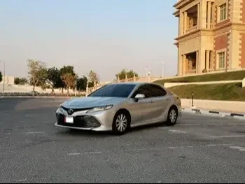 Toyota  Camry  Sedan  Silver  2019