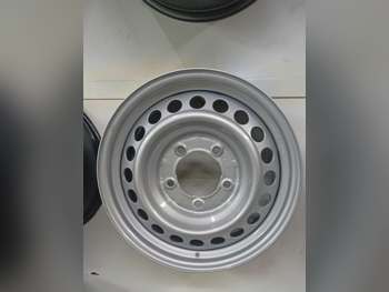 Jantes Toyota en acier / 17 pouces argent 2017 4 5