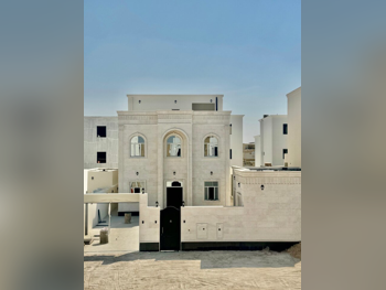 سكن عائلي، غير مفروش، أم صلال، أم صلال علي، 7 غرف نوم