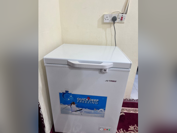 یخچال افترون با فریزر پایین، سفید