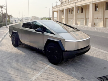 Tesla Cybertruck Foundation Series 2024