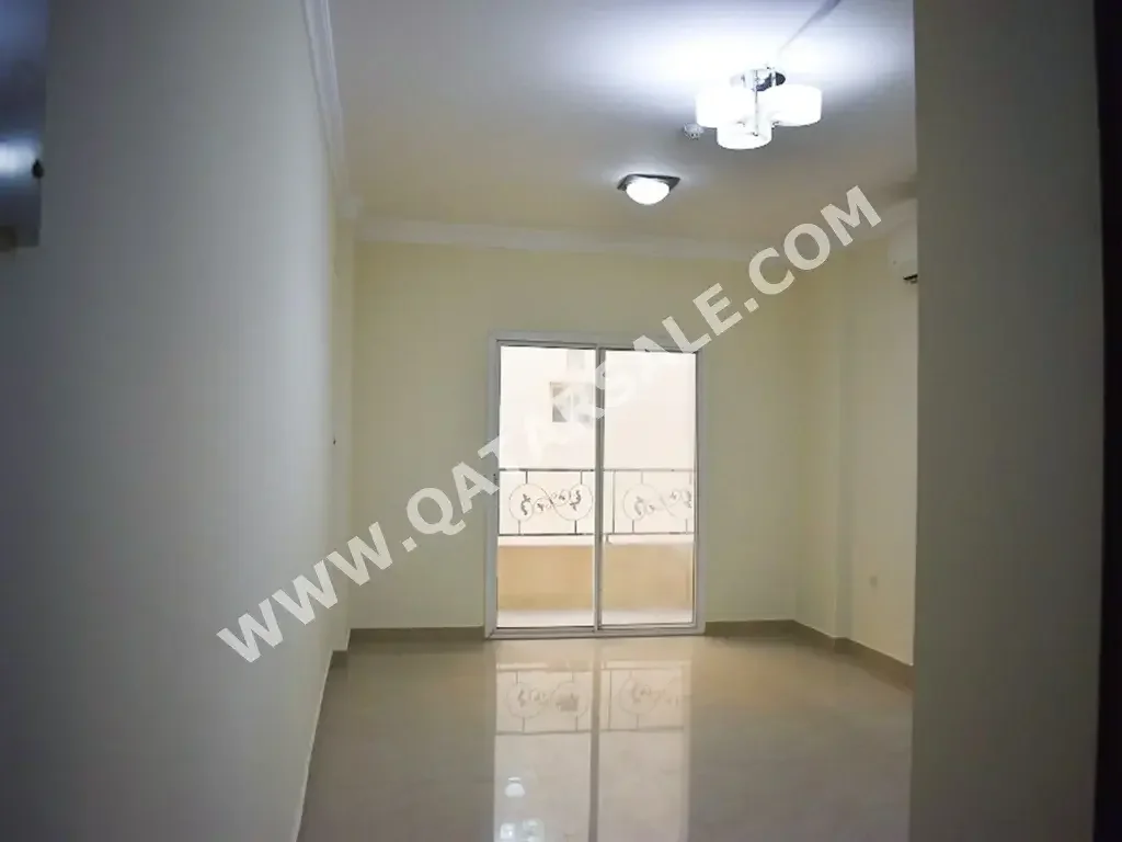 3 Bedrooms Apartment For Rent in Doha Fereej Bin Omran
