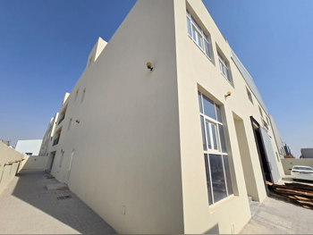 Warehouses & Stores, Al Wakrah, Barkit Al Awamer, Area Size: 800 Square Meter