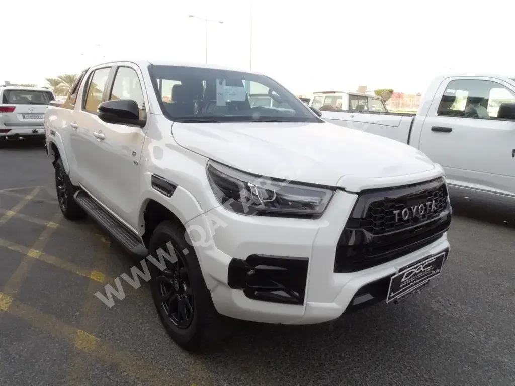 Toyota  Hilux  GR Sport  2023  Automatic  0 Km  6 Cylinder  Four Wheel Drive (4WD)  Pick Up  White  With Warranty