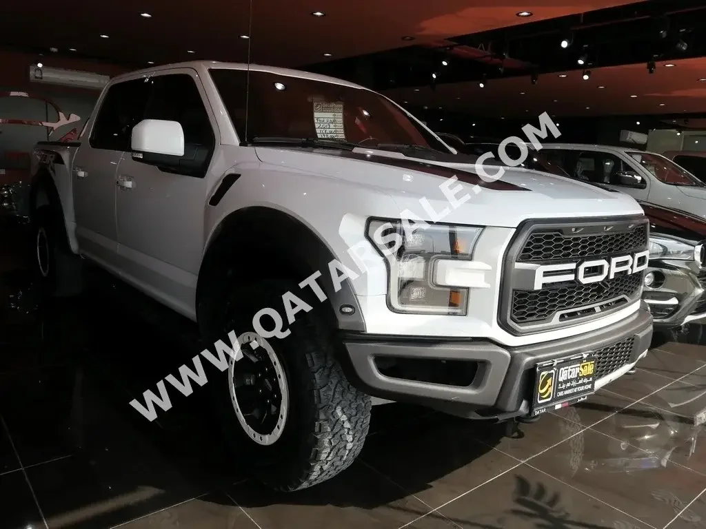 Ford  Raptor  2018  Automatic  118,000 Km  6 Cylinder  Four Wheel Drive (4WD)  Pick Up  White  With Warranty