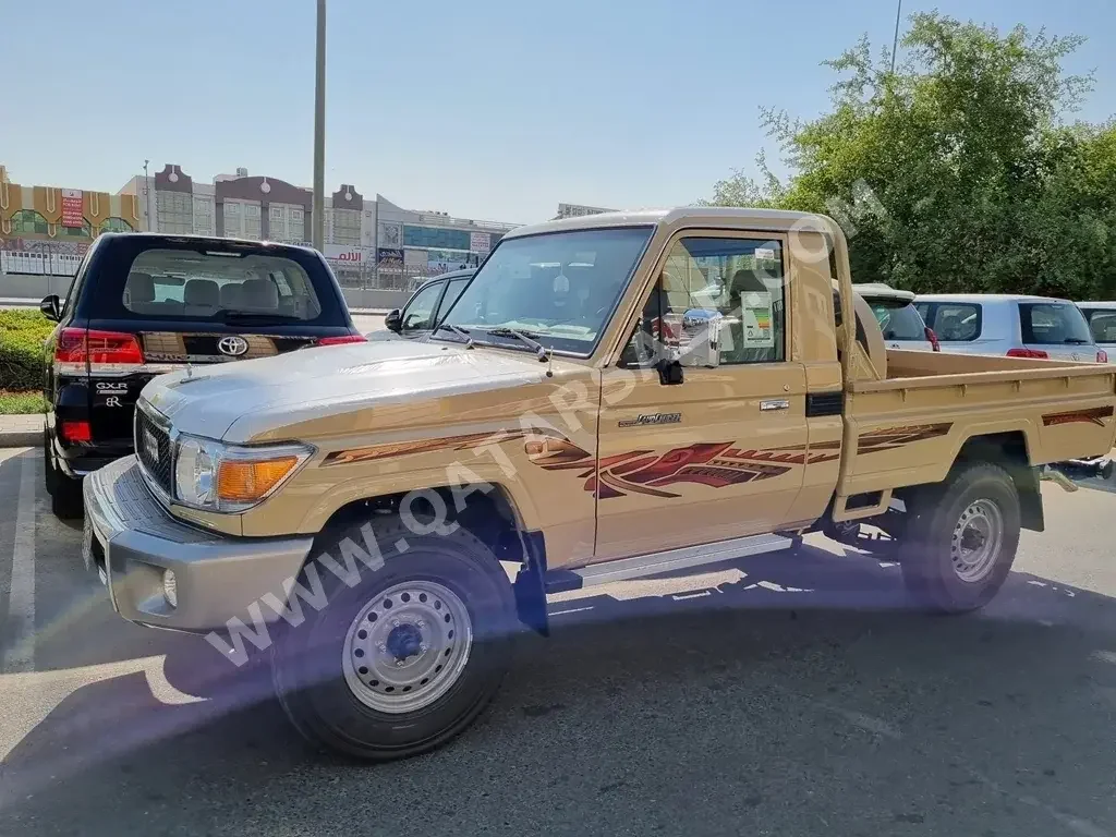 Toyota  Land Cruiser  LX  2023  Manual  0 Km  6 Cylinder  Four Wheel Drive (4WD)  Pick Up  Beige  With Warranty