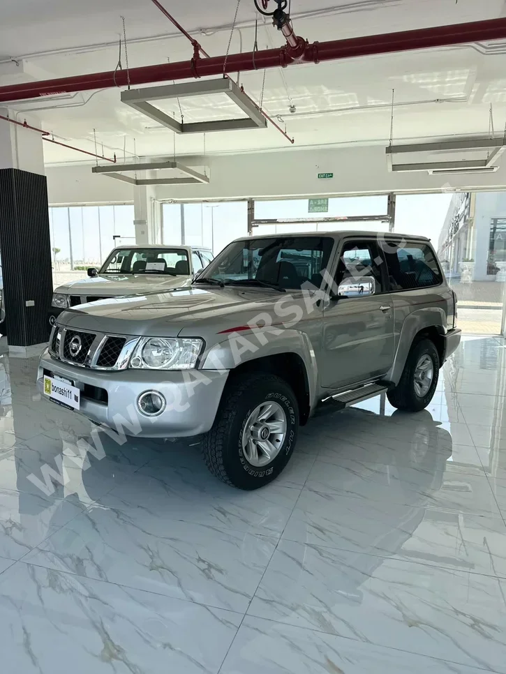 Patrol Musical Instruments Nissan Patrol Safari Silver 2015 For Sale in Qatar