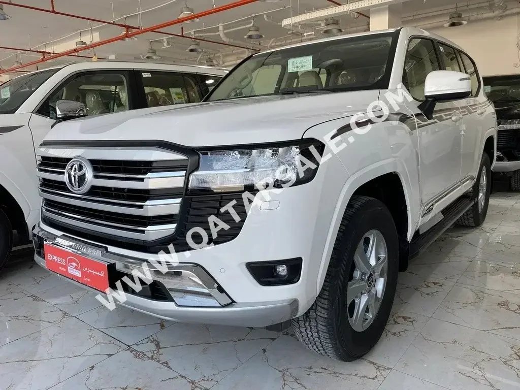 Toyota  Land Cruiser  GXR  2023  Automatic  0 Km  6 Cylinder  Four Wheel Drive (4WD)  SUV  White  With Warranty