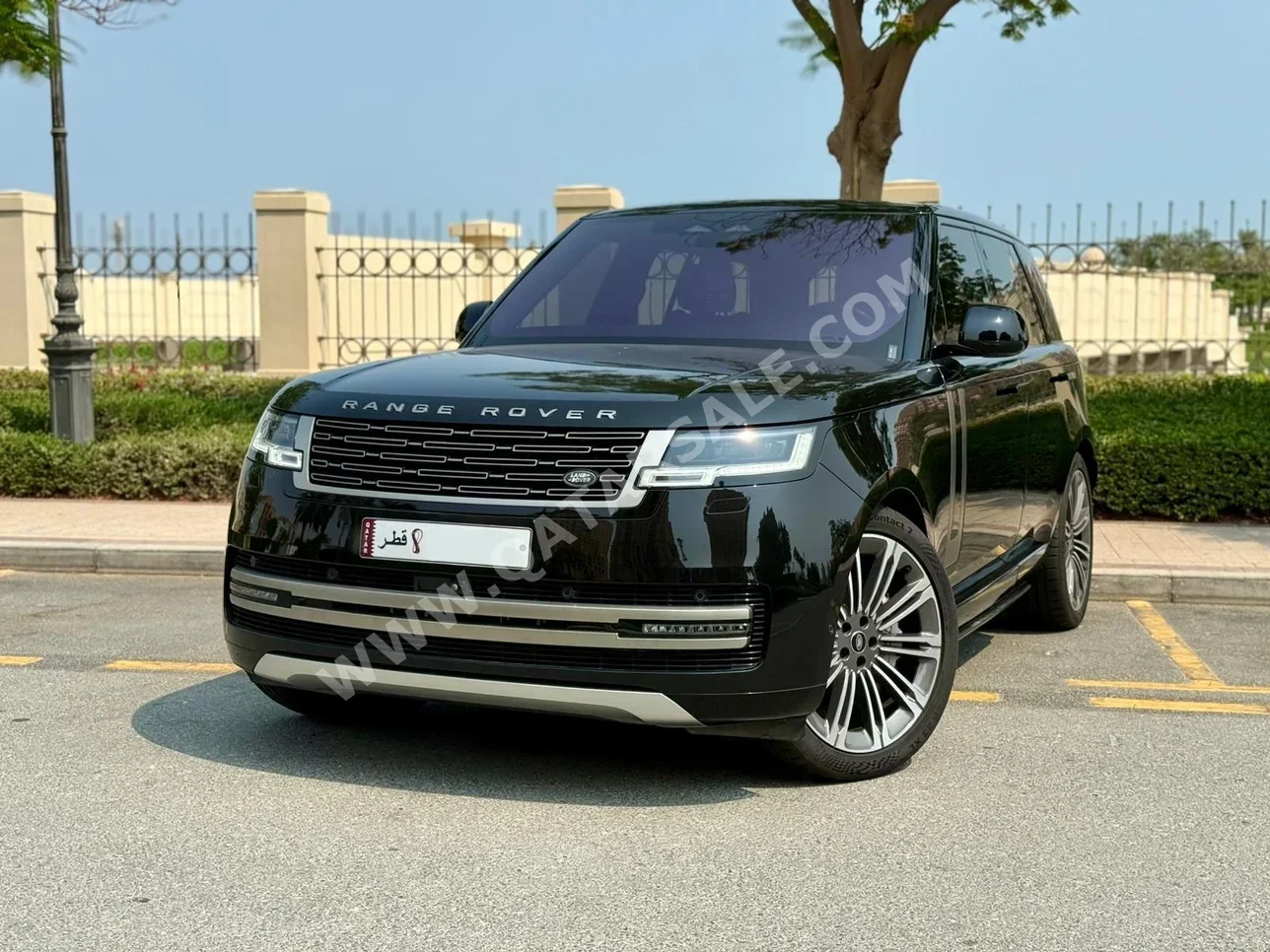 Land Rover Range Rover Vogue HSE Black 2023 For Sale in Qatar