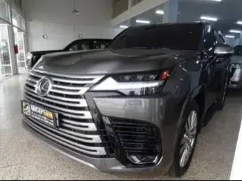 Lexus  LX  600 VIP  2022  Automatic  17,000 Km  6 Cylinder  Four Wheel Drive (4WD)  SUV  Gray  With Warranty