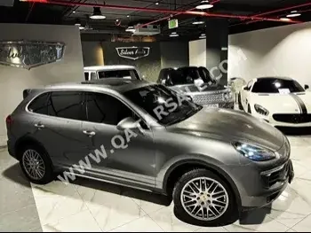 Porsche  Cayenne  S  2016  Automatic  140,000 Km  6 Cylinder  Four Wheel Drive (4WD)  SUV  Gray