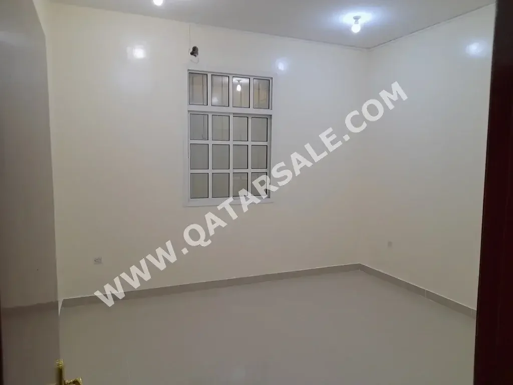 2 Bedrooms  Apartment  For Rent  in Al Rayyan -  Muaither  Not Furnished