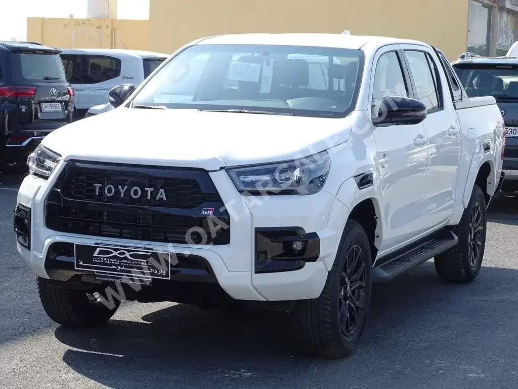 Toyota  Hilux  GR Sport  2023  Automatic  0 Km  6 Cylinder  Four Wheel Drive (4WD)  Pick Up  White  With Warranty