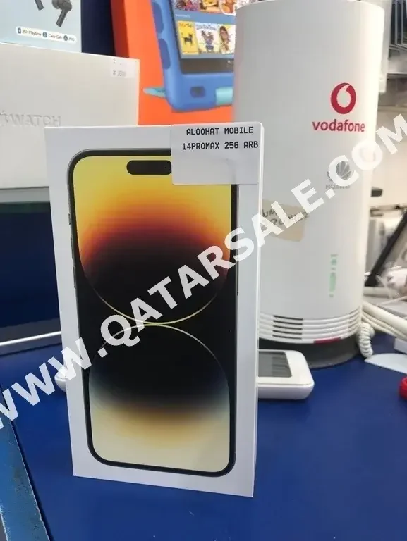 Apple  - Iphone 14  - Pro Max  - Gold  - 256 GB  - Under Warranty