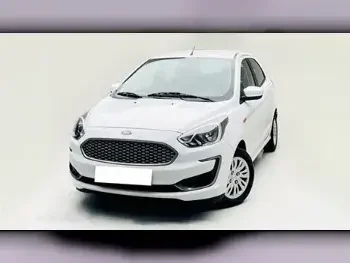 Ford  Figo Hatchback  Hatchback  White  2021