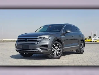 Volkswagen  Touareg  4 Cylinder  SUV 4x4  Grey  2021