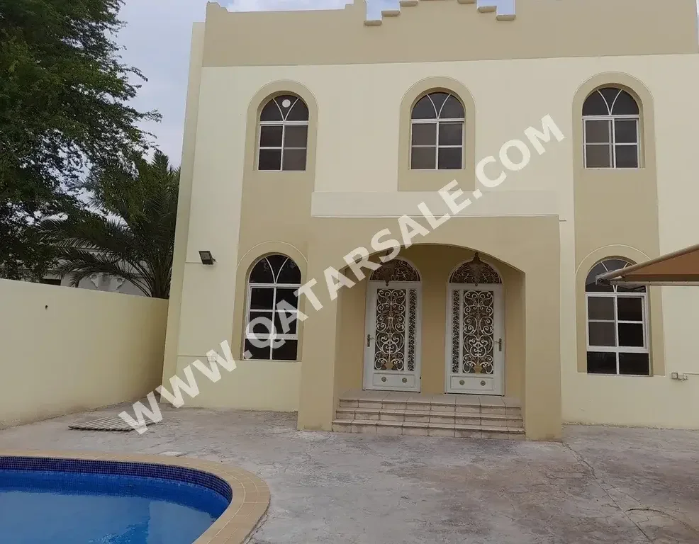 Family Residential  - Not Furnished  - Doha  - Al Duhail  - 6 Bedrooms