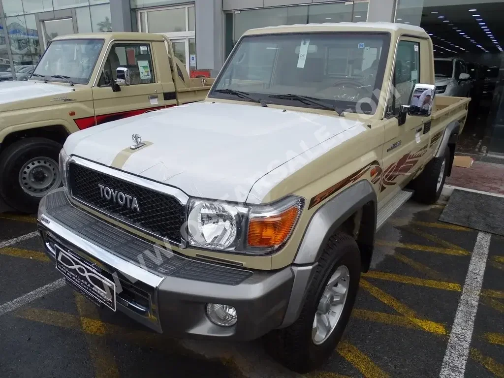 Toyota  Land Cruiser  LX  2023  Manual  0 Km  6 Cylinder  Four Wheel Drive (4WD)  Pick Up  Beige  With Warranty