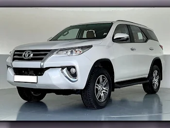 Toyota  Fortuner  4 Cylinder  SUV 4x4  White  2021