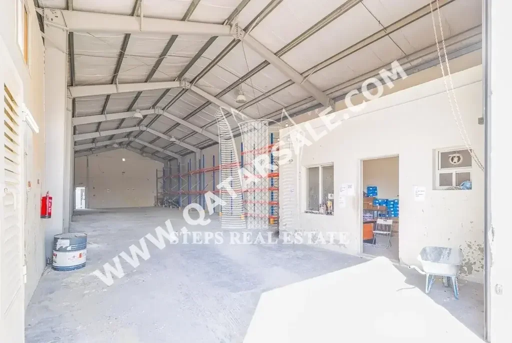 Farms & Resorts - Al Rayyan  - Industrial Area  -Area Size: 800 Square Meter