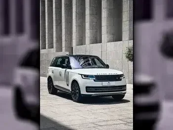 Land Rover  Range Rover Vouge Super charged  Lexury  White  2023