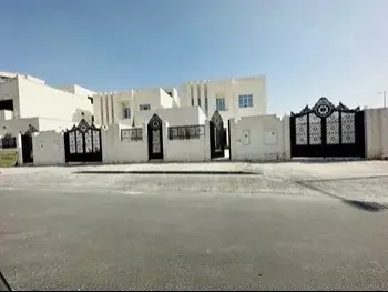 Family Residential  - Not Furnished  - Al Rayyan  - Izghawa  - 9 Bedrooms