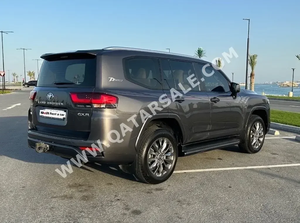 تويوتا  لاند كروزر جي اكس ار توين تيربو  إس يو في 4 في 4  رمادي  2022
