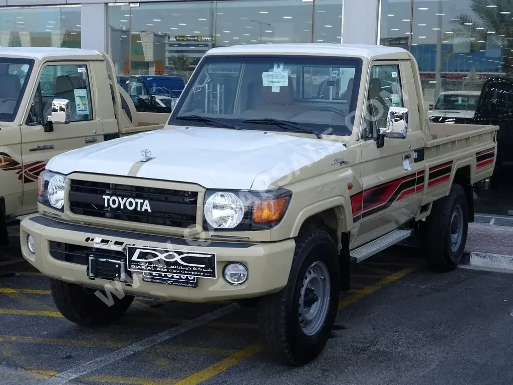 Toyota  Land Cruiser  LX  2023  Manual  0 Km  6 Cylinder  Four Wheel Drive (4WD)  Pick Up  Beige  With Warranty