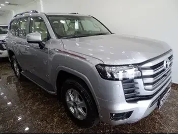 Toyota  Land Cruiser  GXR  2023  Automatic  0 Km  6 Cylinder  Four Wheel Drive (4WD)  SUV  Silver  With Warranty