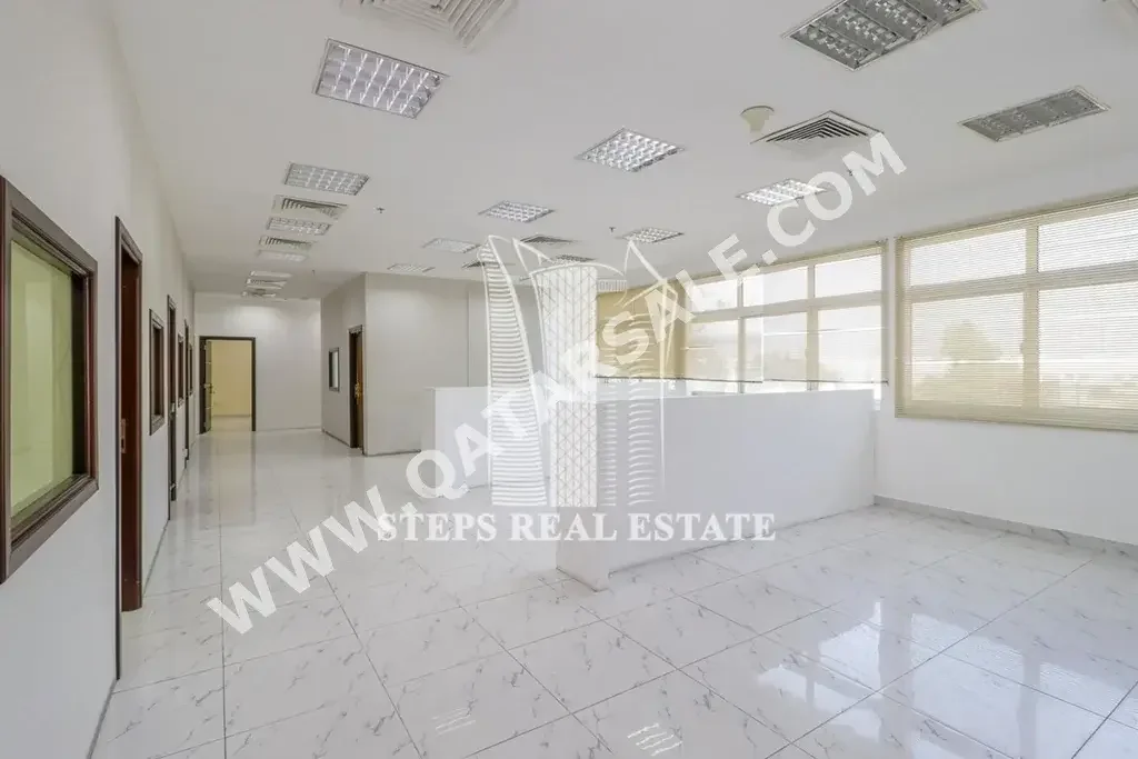 Commercial Offices - Not Furnished  - Doha  - New Sleta