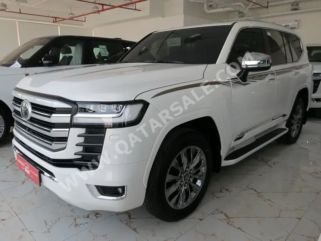 Toyota  Land Cruiser  VXR Twin Turbo  2023  Automatic  0 Km  6 Cylinder  Four Wheel Drive (4WD)  SUV  White  With Warranty