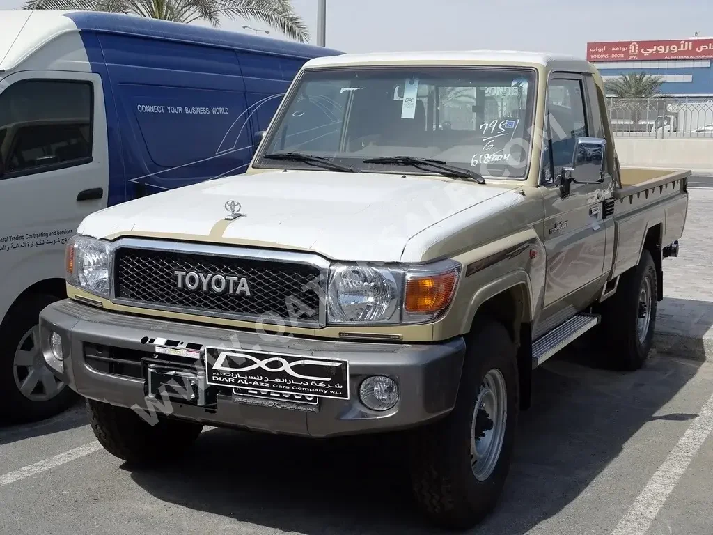 Toyota  Land Cruiser  LX  2023  Manual  0 Km  6 Cylinder  Four Wheel Drive (4WD)  Pick Up  Beige  With Warranty