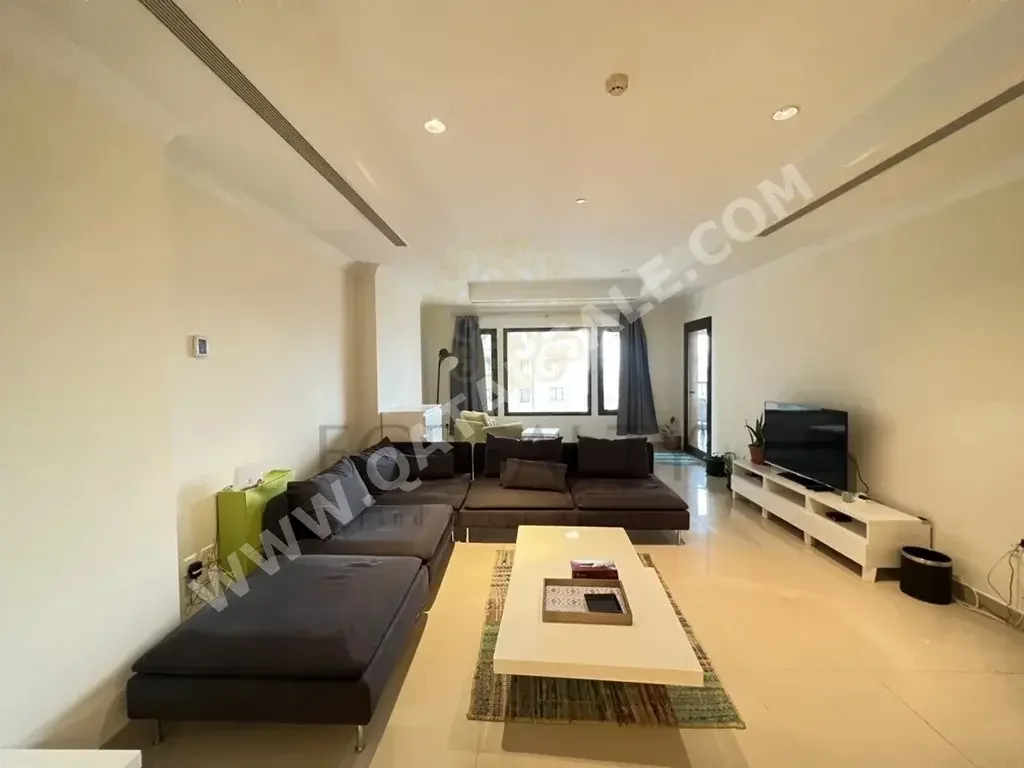 1 Bedrooms  Apartment  For Rent  in Doha -  The Pearl  Fully Furnished