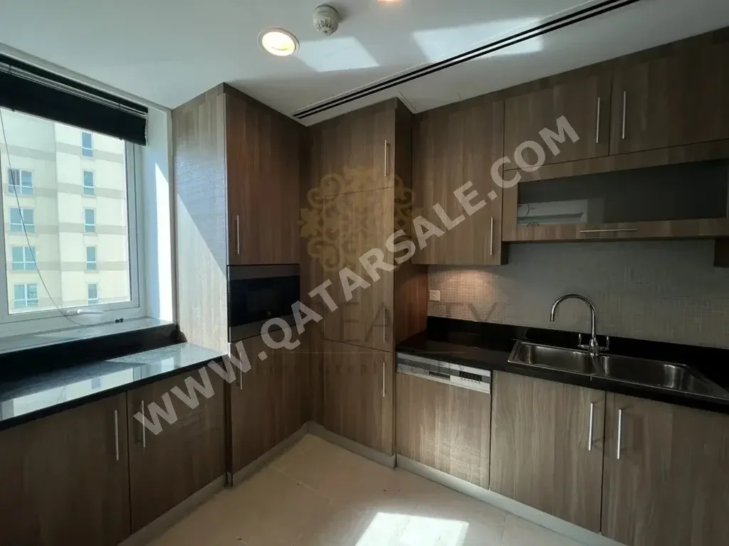 2 Bedrooms  Apartment  For Sale  in Doha -  The Pearl  Not Furnished