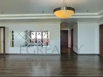 3 Bedrooms  Apartment  For Rent  in Doha -  The Pearl  Not Furnished