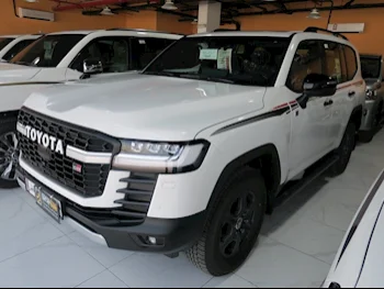 Toyota  Land Cruiser  GR Sport Twin Turbo  2024  Automatic  0 Km  6 Cylinder  Four Wheel Drive (4WD)  SUV  White  With Warranty